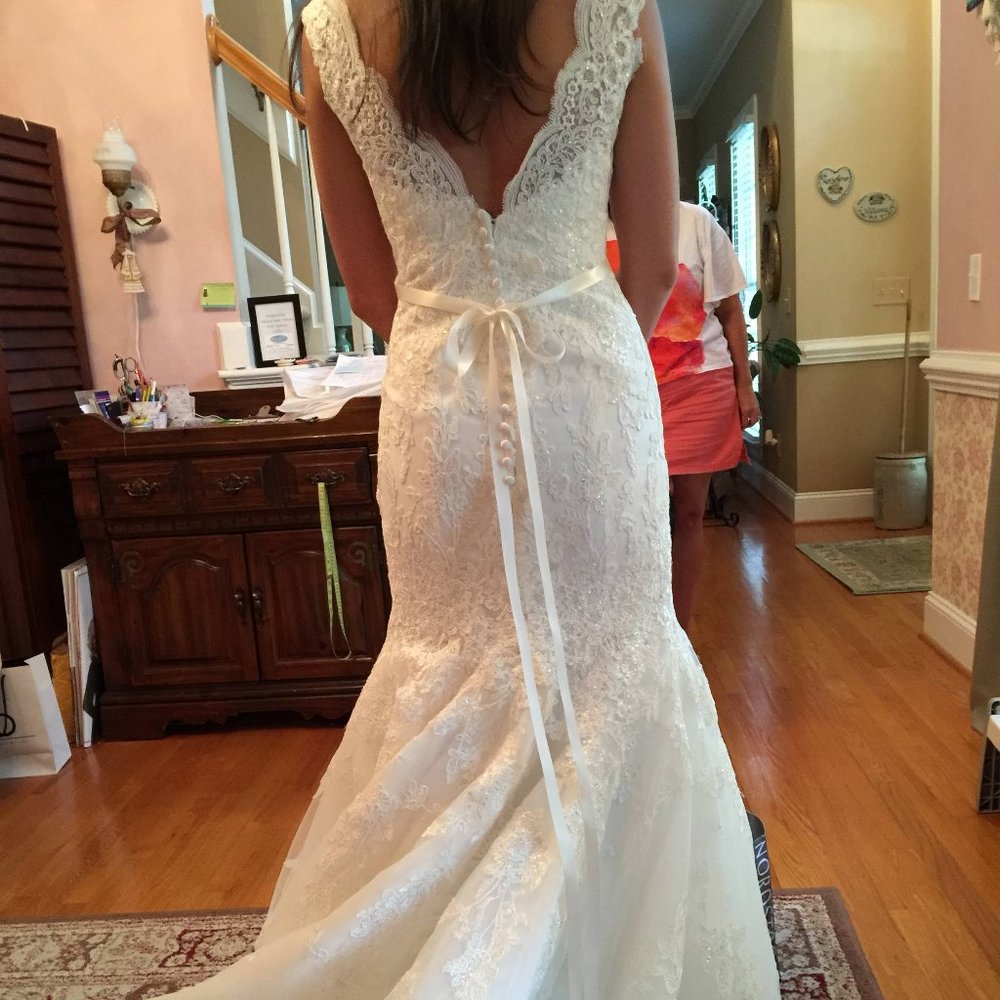 Mori Lee 2605 Lace Wedding Dress - Picture 5 of 10